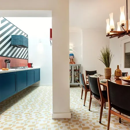 Guest house Casa - Unique Townhouse In The Centre Of With Beautiful Rooftop Terrace *