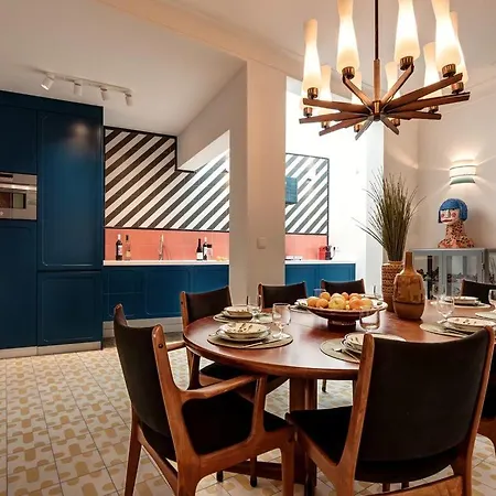 Guest house Casa - Unique Townhouse In The Centre Of With Beautiful Rooftop Terrace
