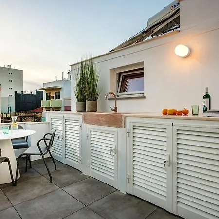 Casa - Unique Townhouse In The Centre Of With Beautiful Rooftop Terrace * Portimão